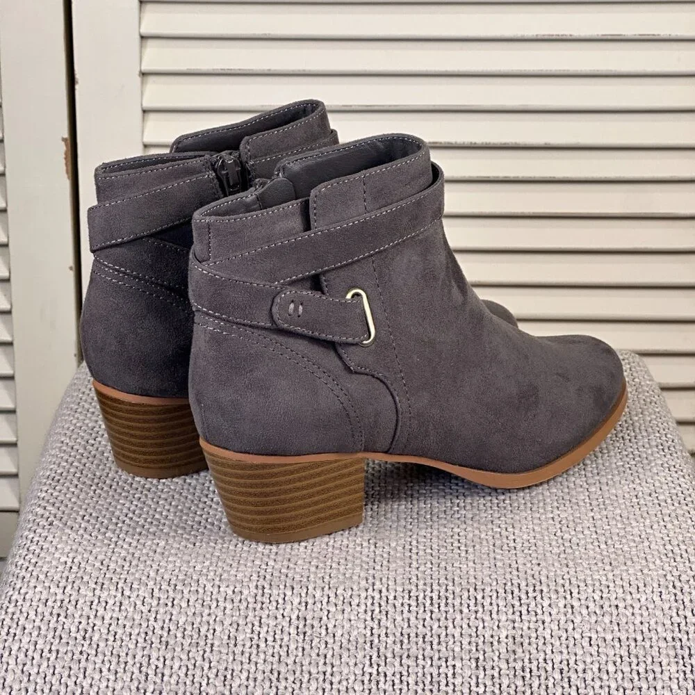 Giani‎ Bernini Oleesia Suede Gray Memory Foam Ankle Boot Bootie Women's Size 6.5